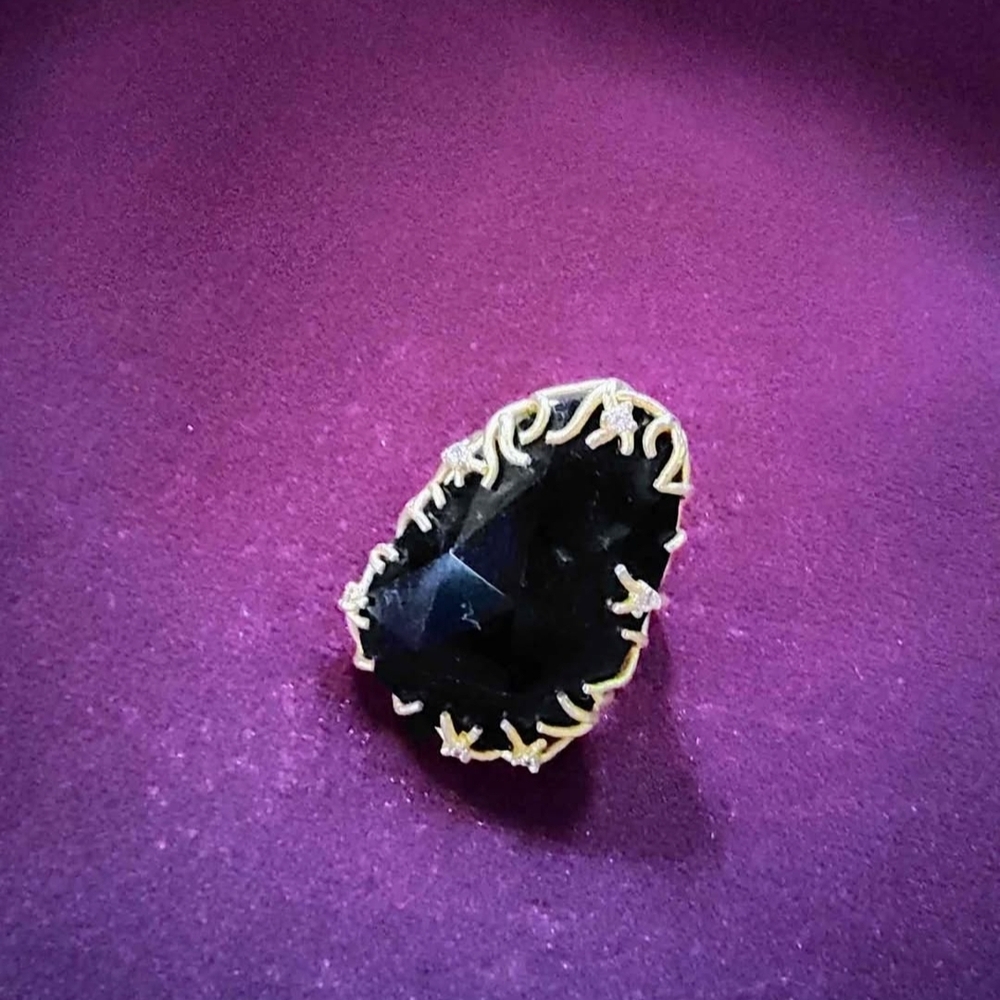 RARE vintage Kendra Scott Elegant Black and Gold Ring